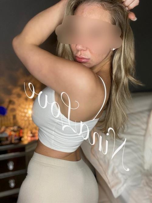 Caroline Ann, 23, Antalya - Turkey, BDSM